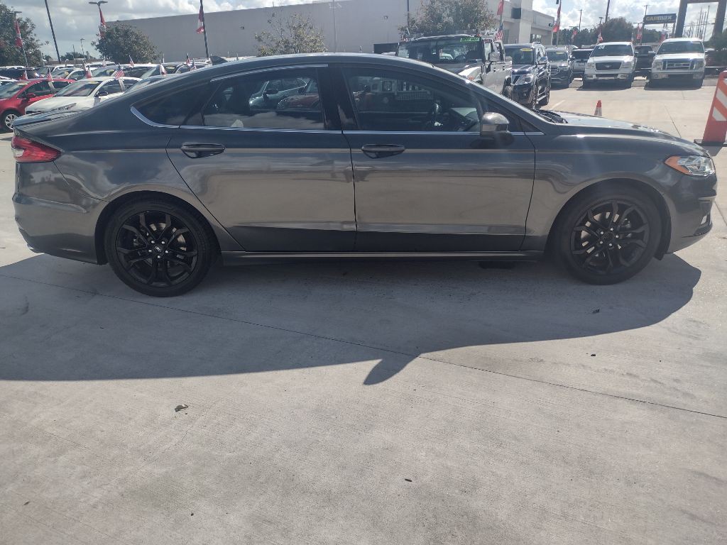 2019 Ford Fusion Image 8