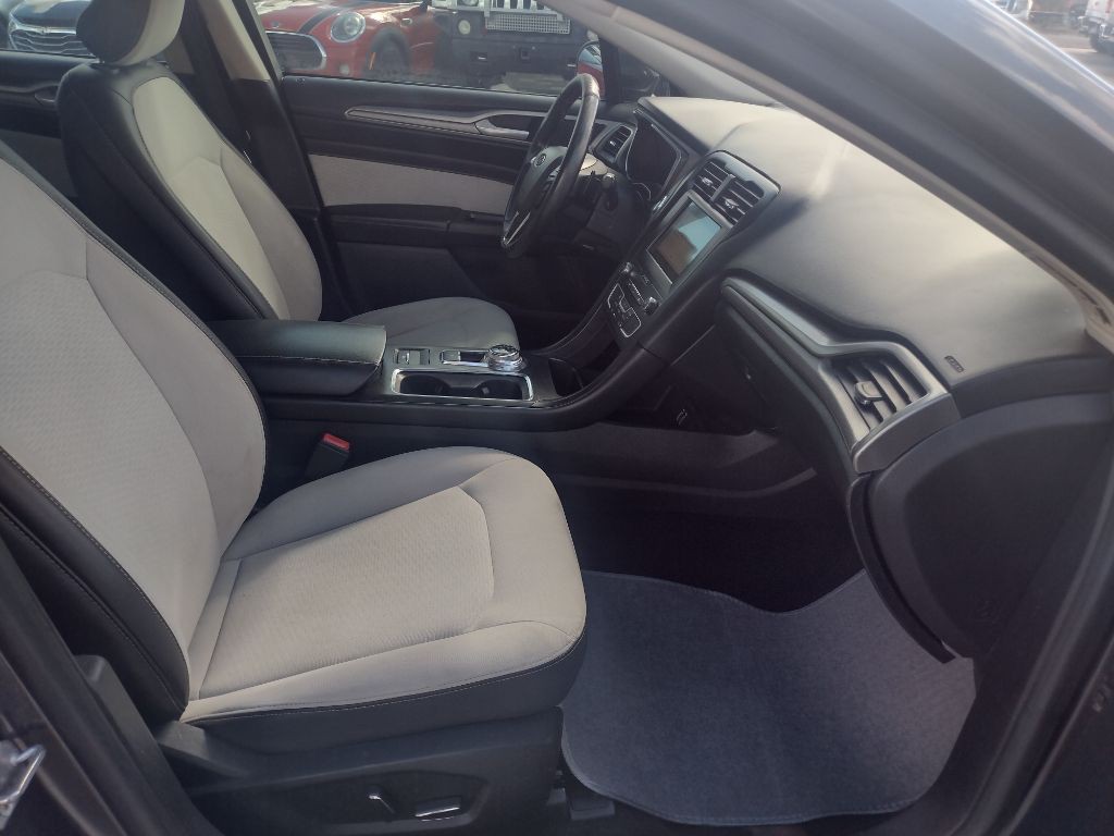 2019 Ford Fusion Image 19