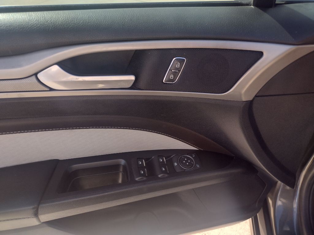 2019 Ford Fusion Image 20