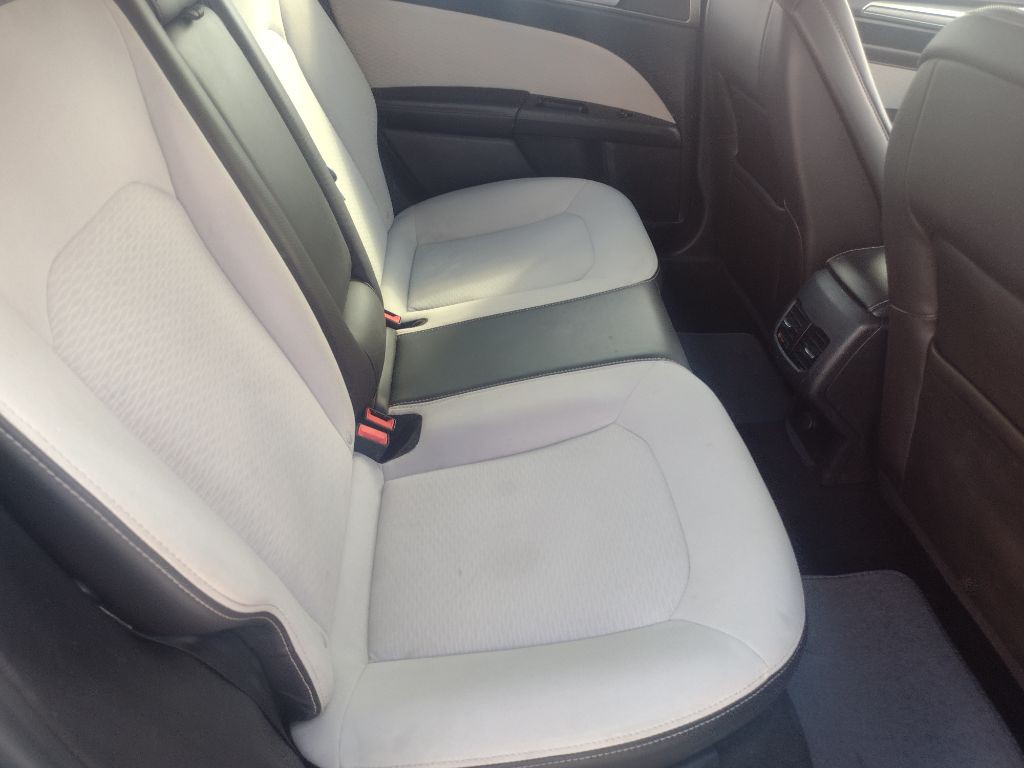 2019 Ford Fusion Image 22
