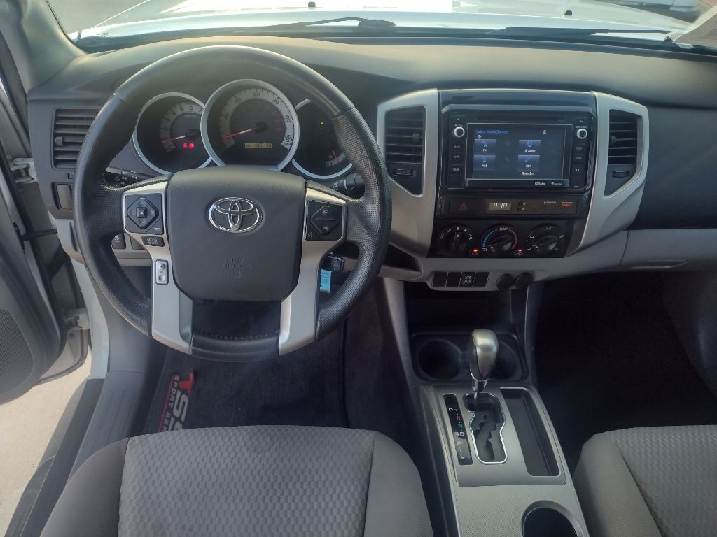 2014 Toyota Tacoma Image 13