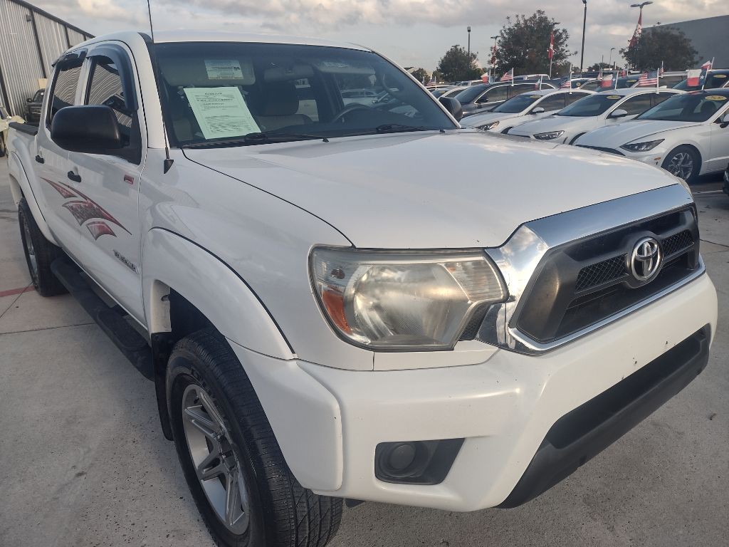 2014 Toyota Tacoma Image 1