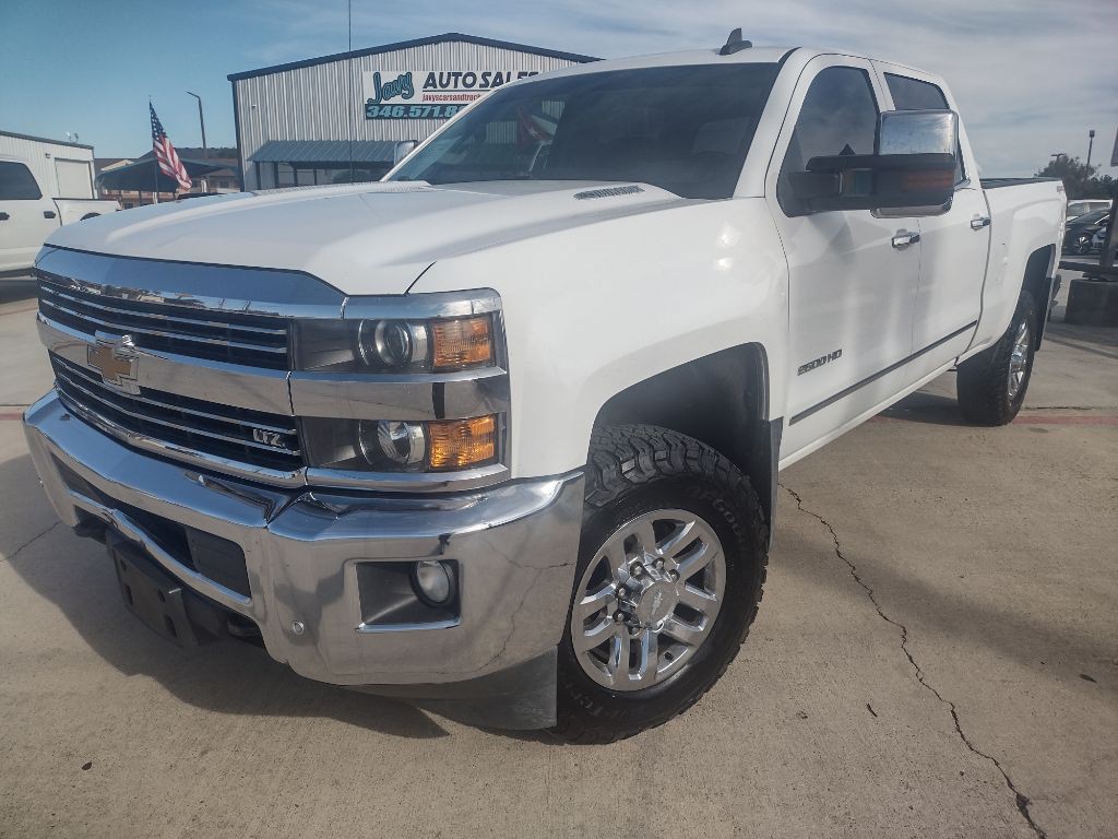 2015 Chevrolet Silverado 1500 Image 3