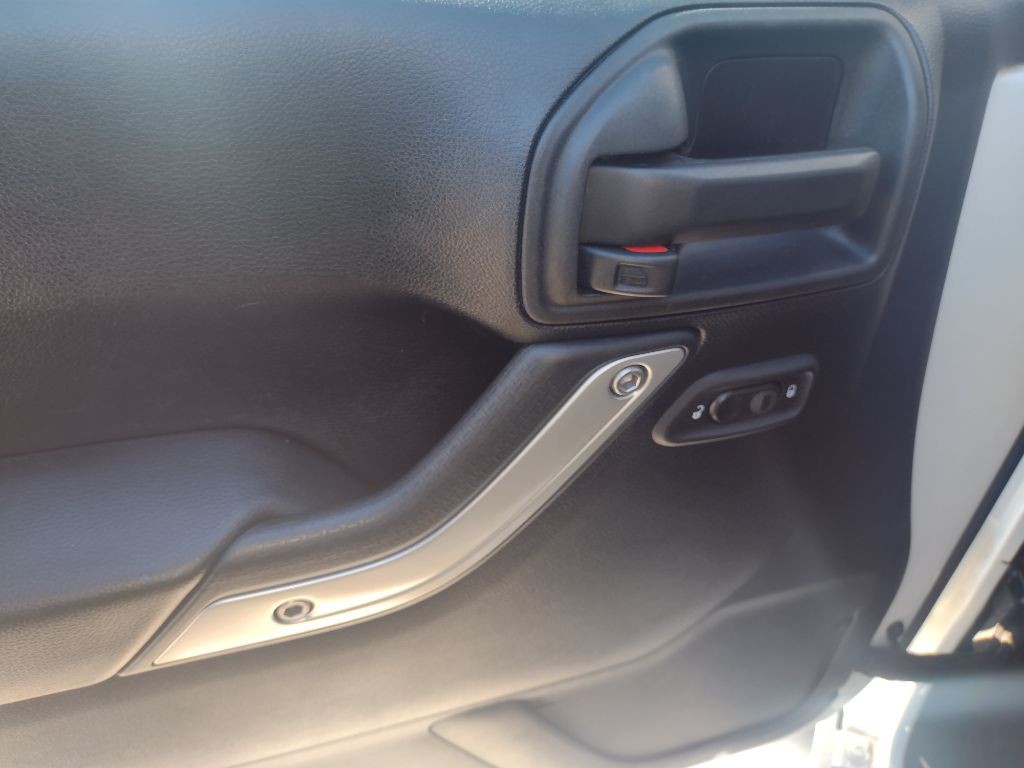 2016 Jeep Wrangler Unlimited Image 18