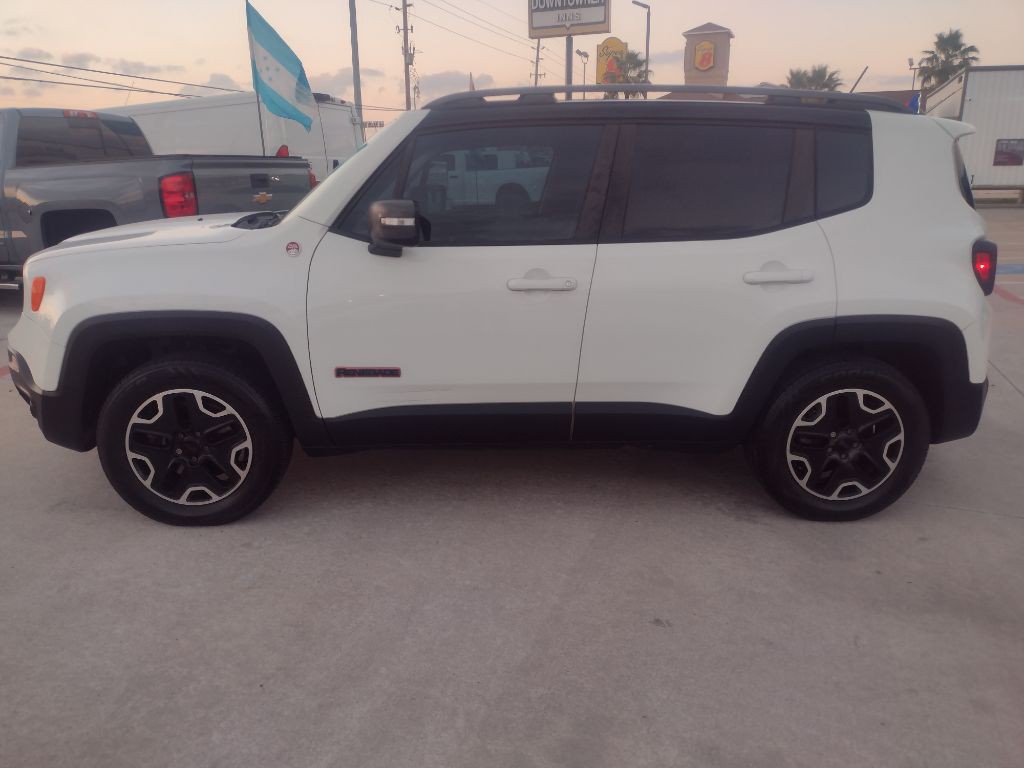2015 Jeep Renegade Image 4