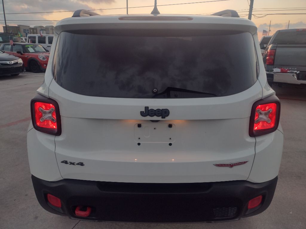 2015 Jeep Renegade Image 6