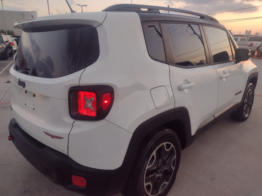 2015 Jeep Renegade Image 7