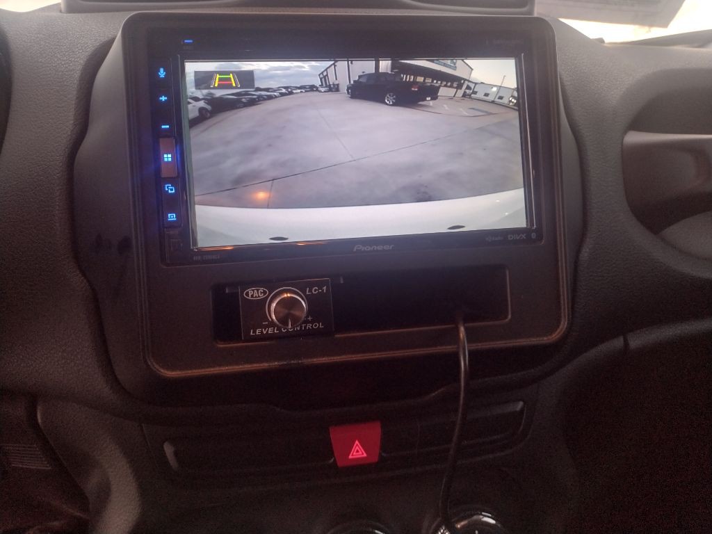 2015 Jeep Renegade Image 13