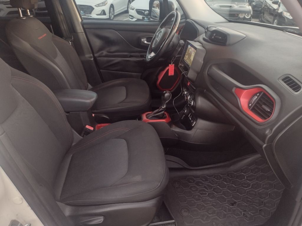 2015 Jeep Renegade Image 14