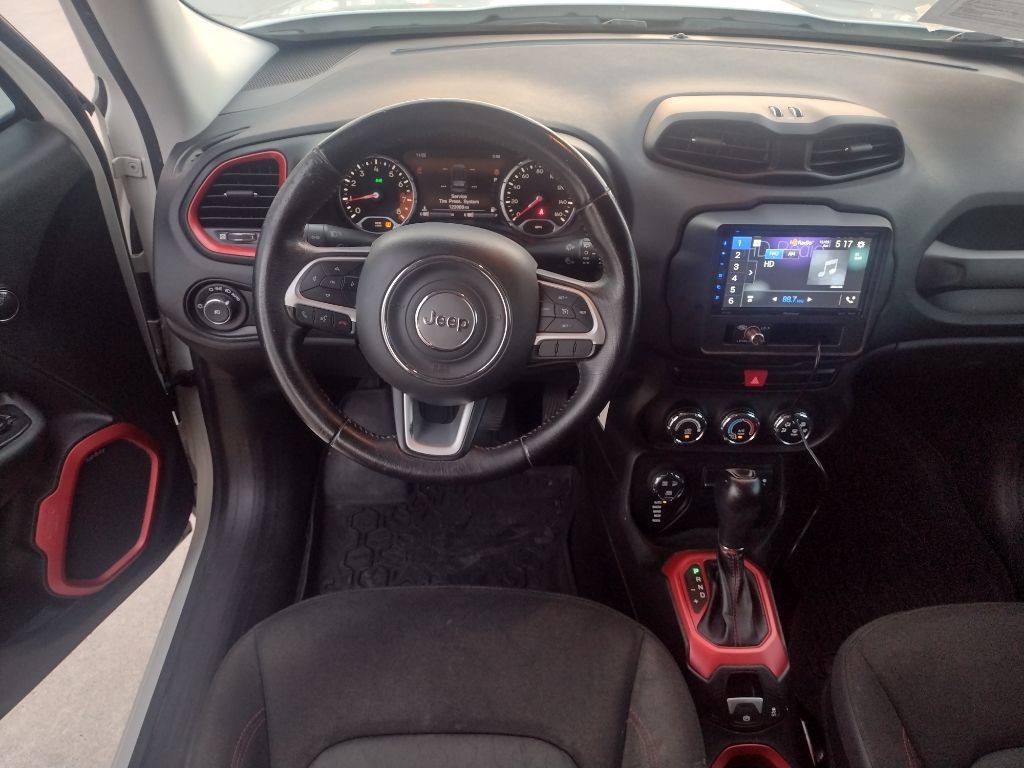 2015 Jeep Renegade Image 15