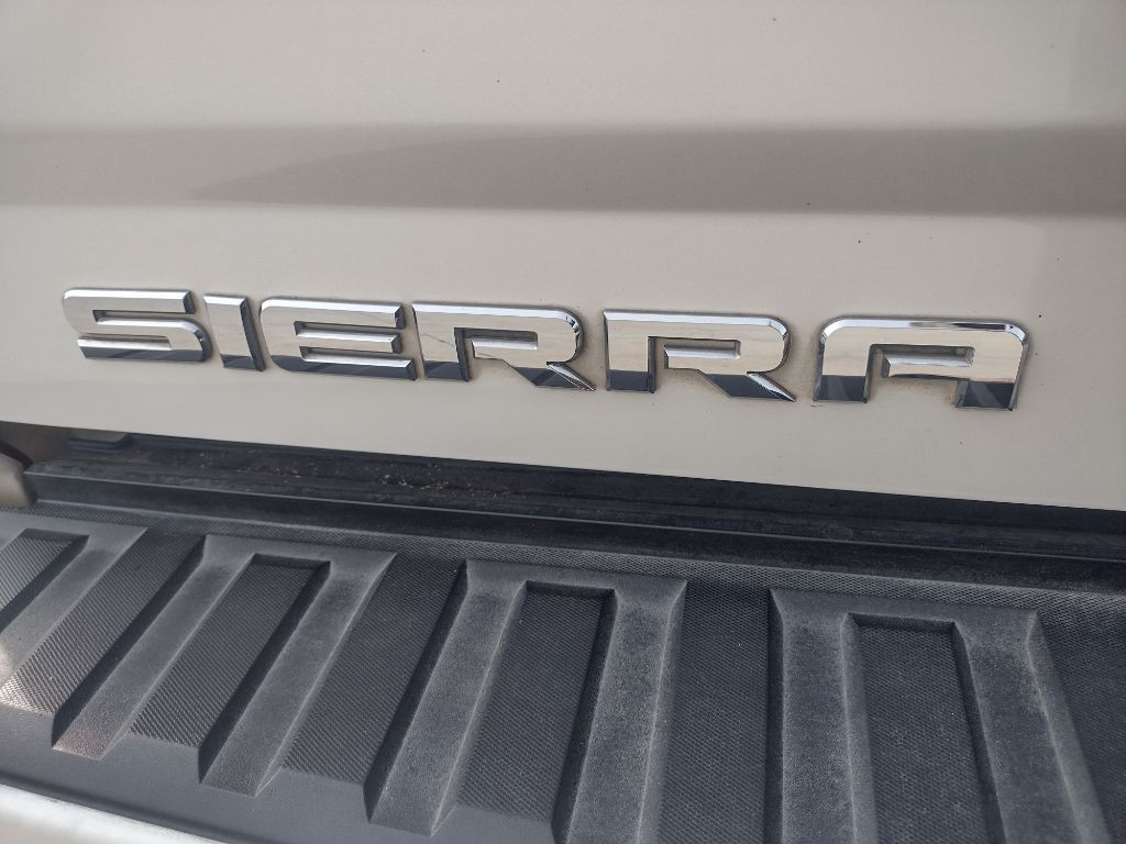 2015 GMC Sierra Image 10