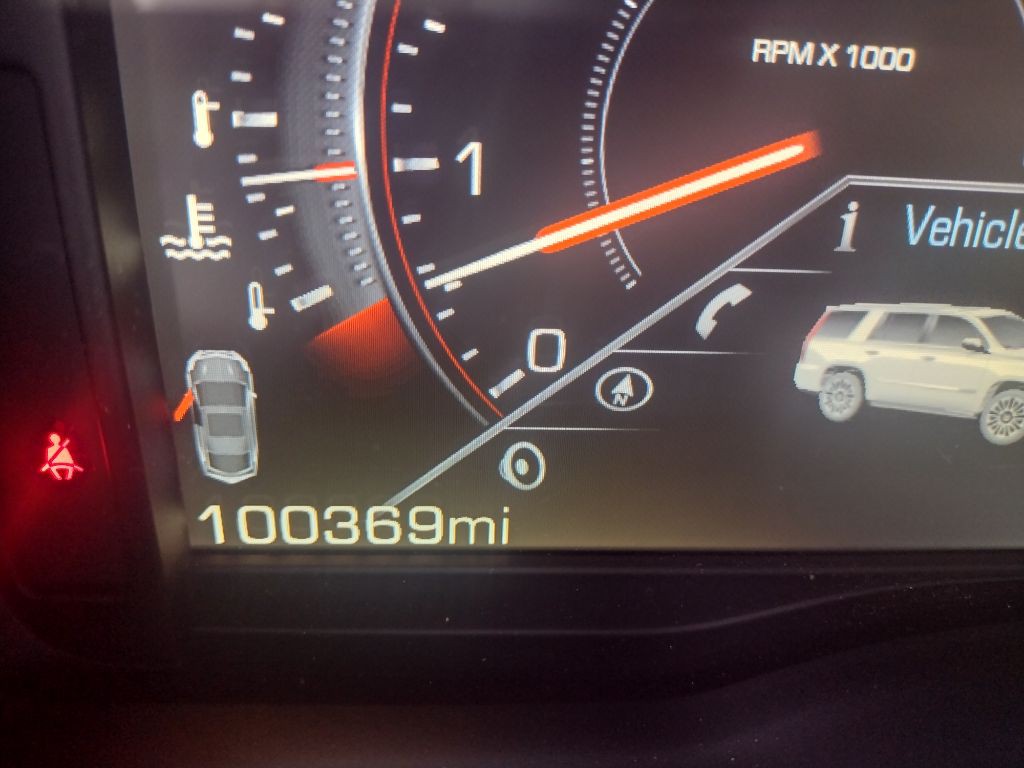 2015 Cadillac Escalade Image 12