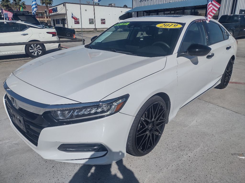 2019 Honda Accord Image 3