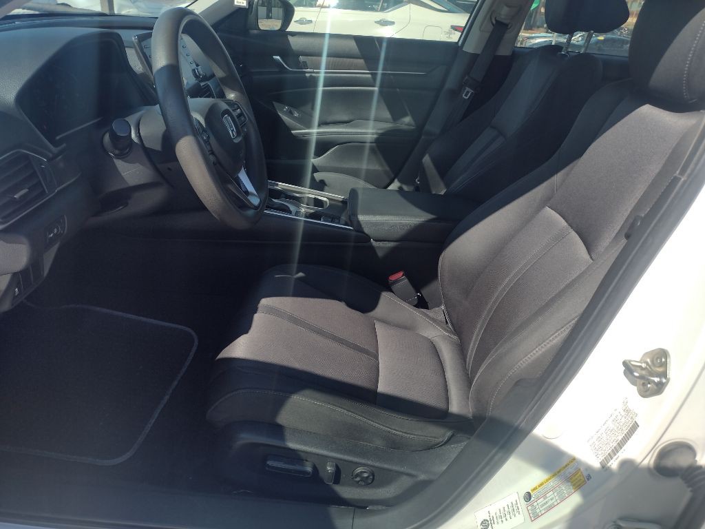 2019 Honda Accord Image 15