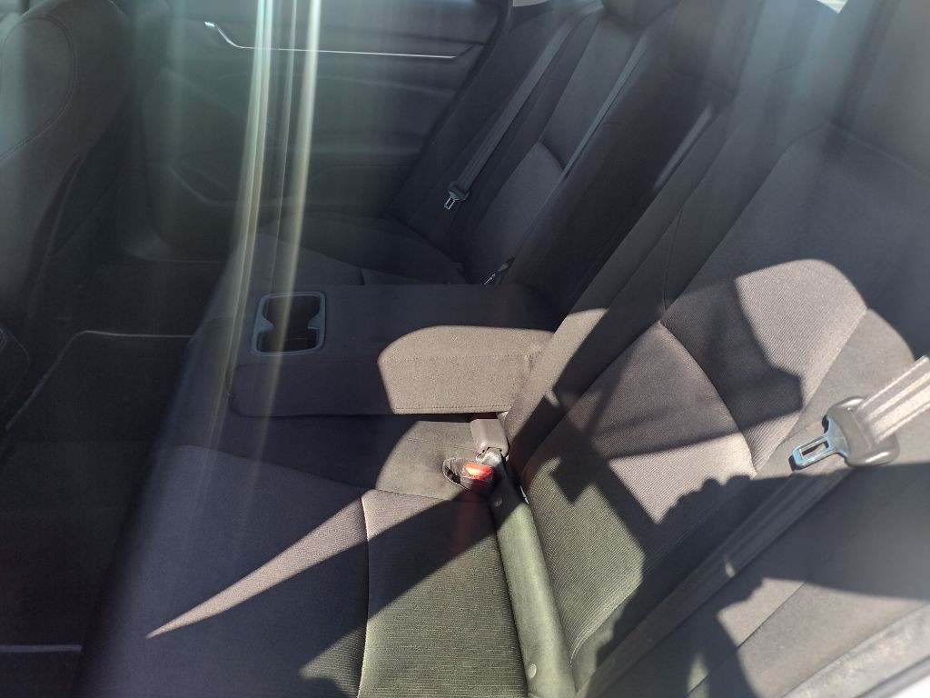 2019 Honda Accord Image 18