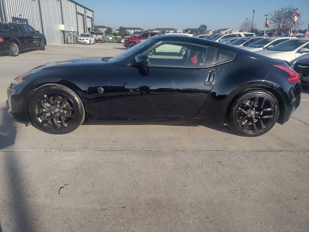2016 Nissan 370Z Image 5