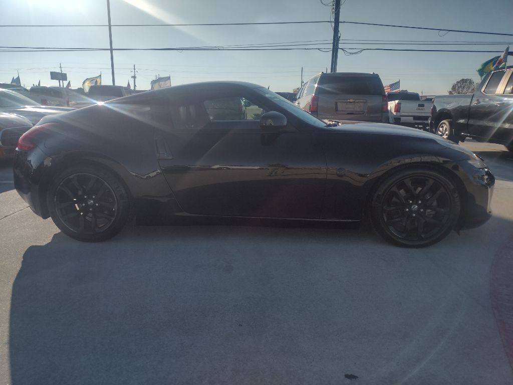 2016 Nissan 370Z Image 7