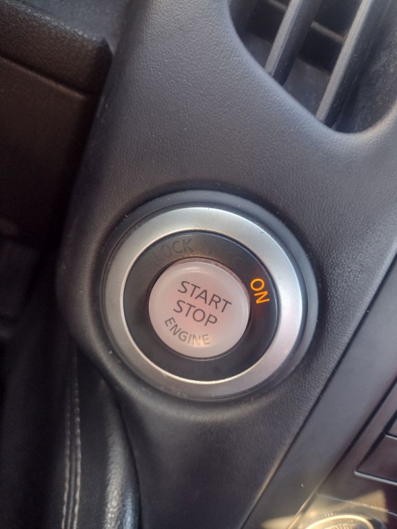 2016 Nissan 370Z Image 11