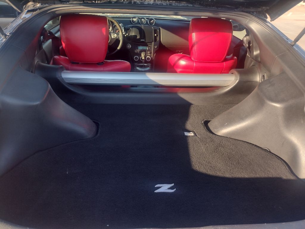 2016 Nissan 370Z Image 19