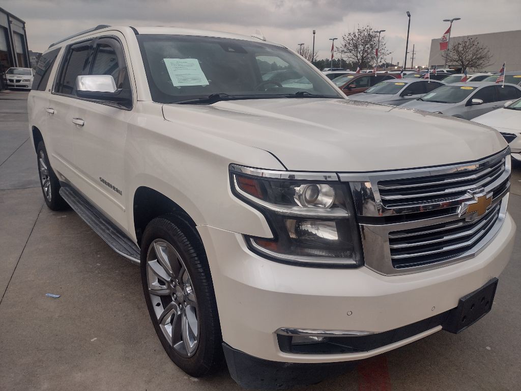 2015 Chevrolet Suburban Image 1