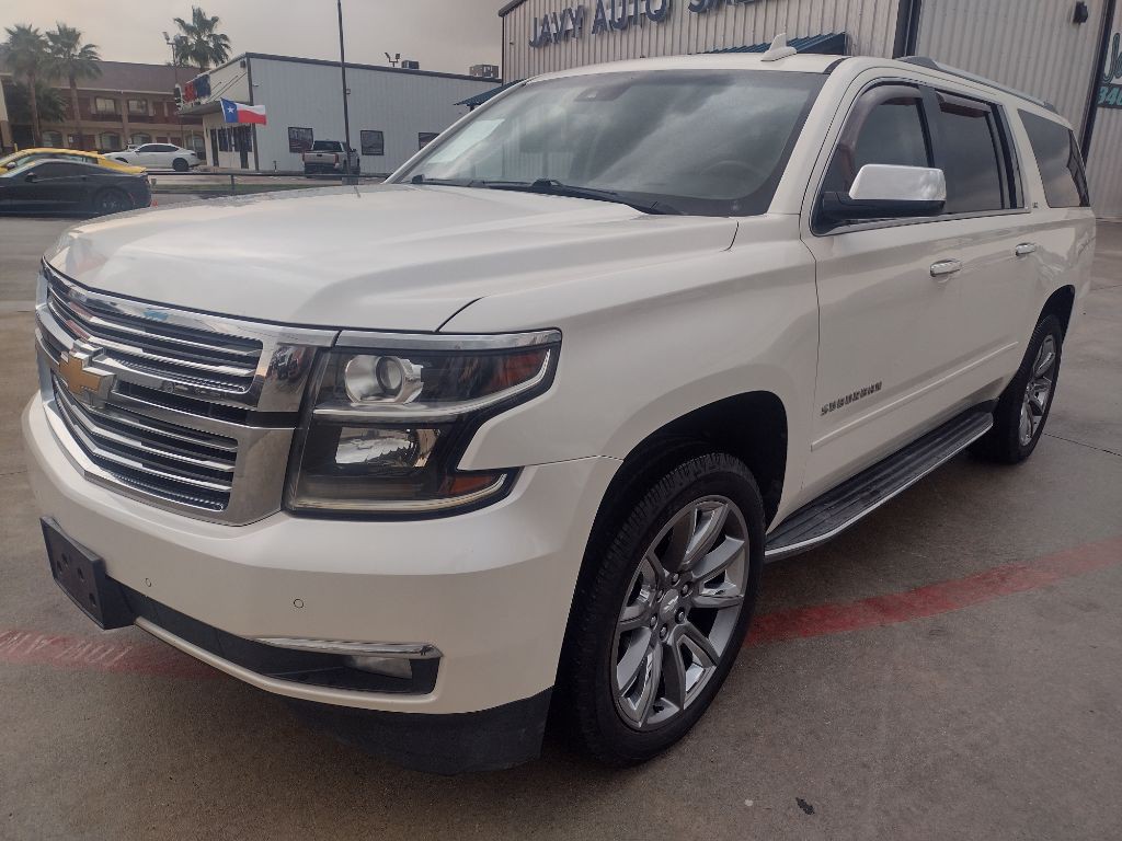 2015 Chevrolet Suburban Image 3