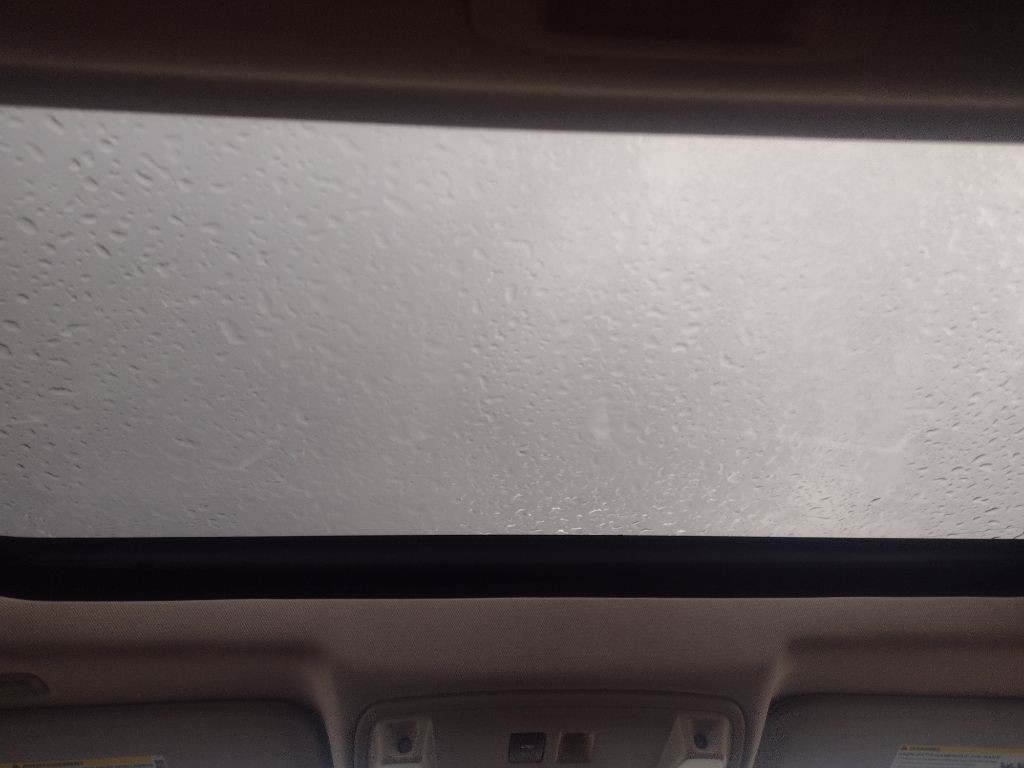 2015 Chevrolet Suburban Image 14