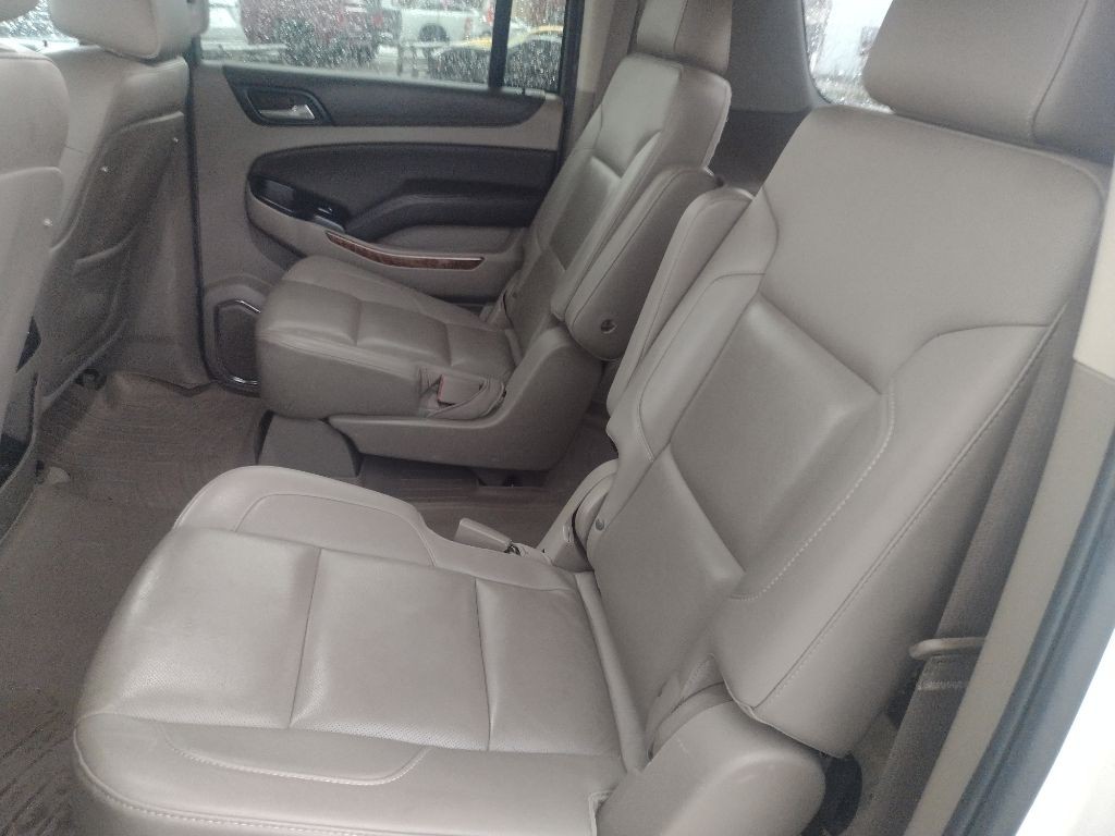 2015 Chevrolet Suburban Image 21