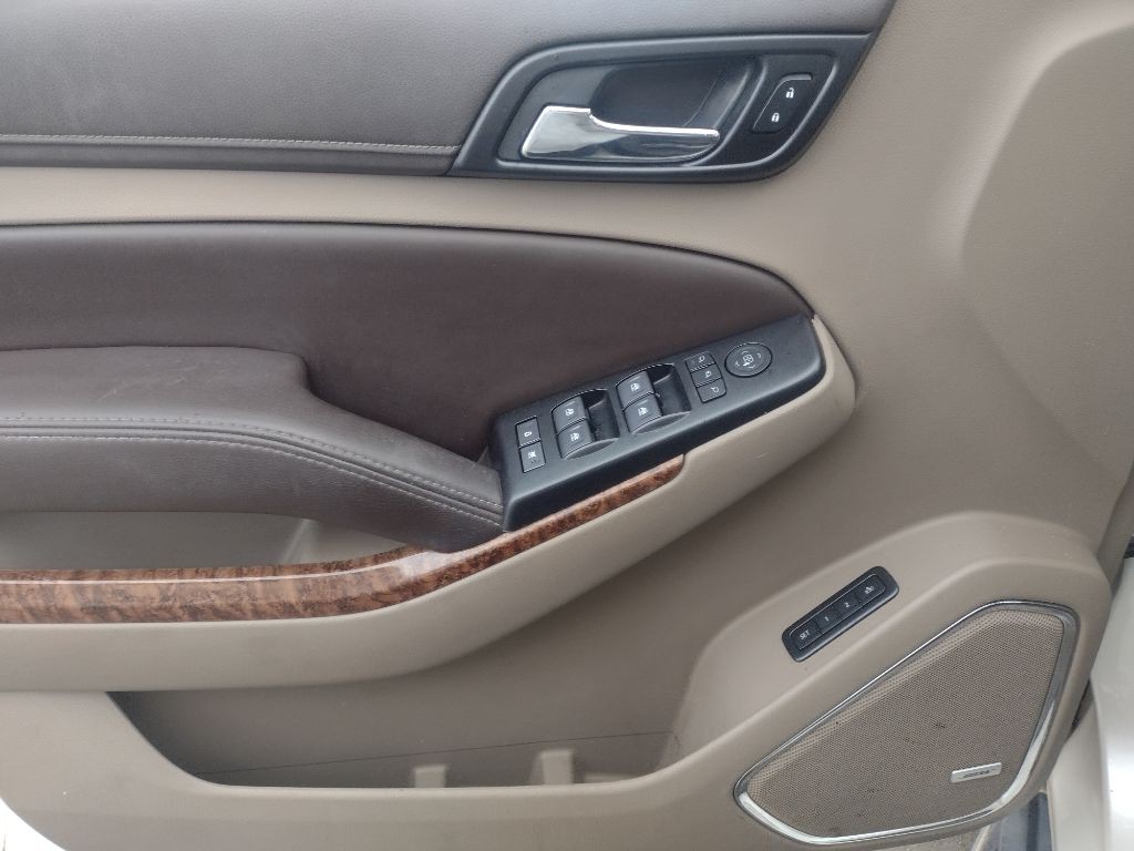 2015 Chevrolet Suburban Image 22