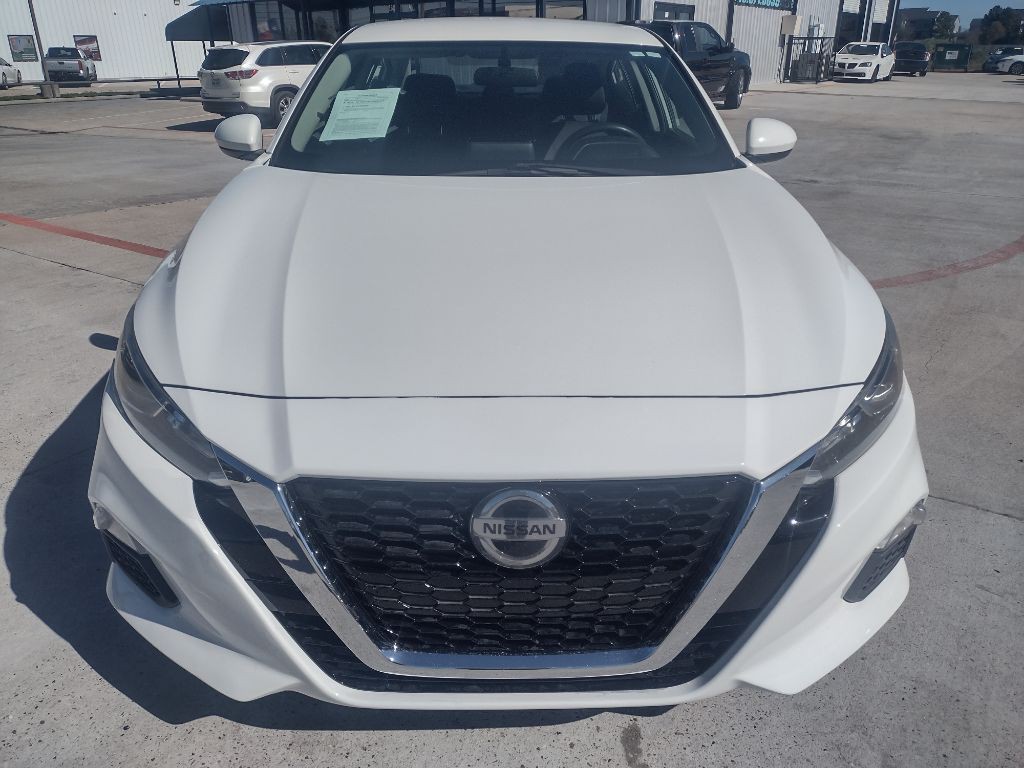 2020 Nissan Altima Image 2