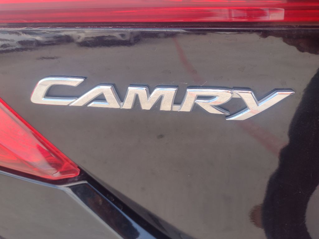 2014 Toyota Camry Image 9