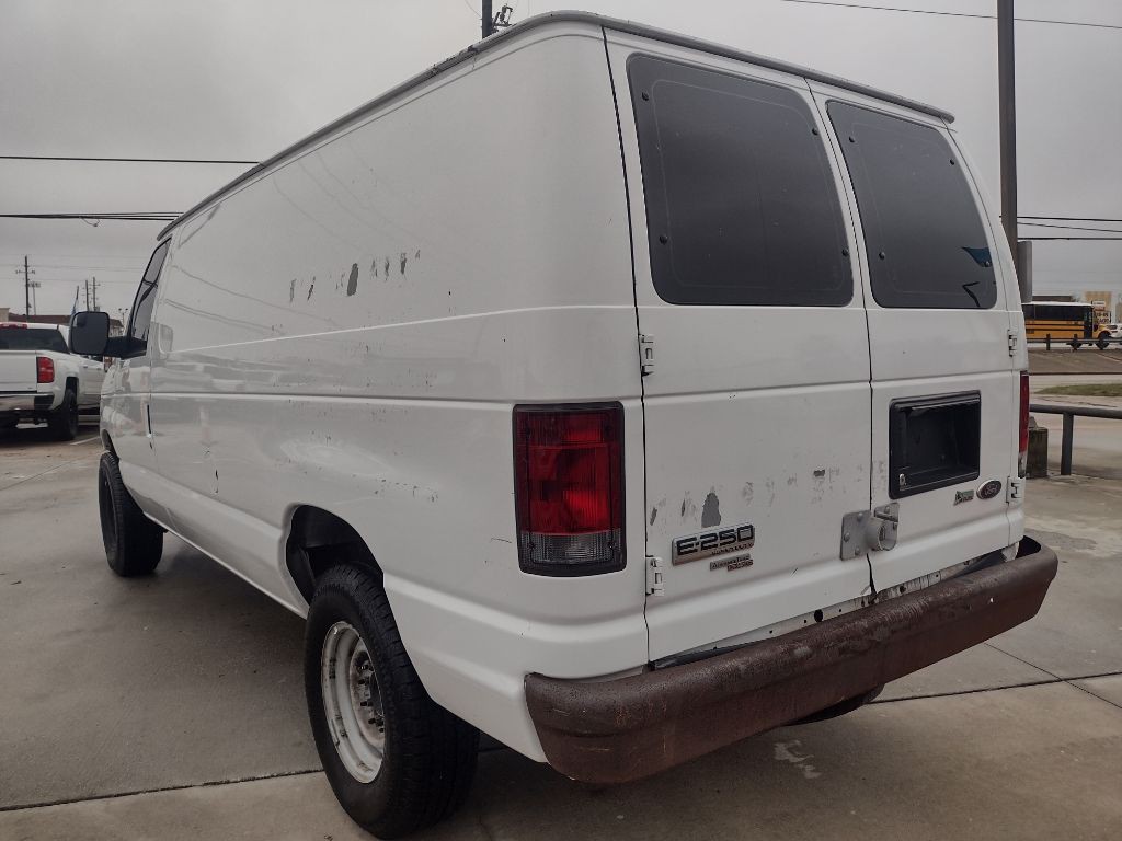 2013 Ford Econoline Image 5