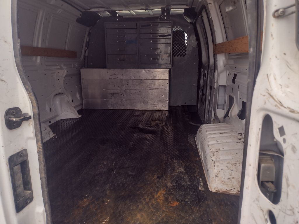 2013 Ford Econoline Image 15