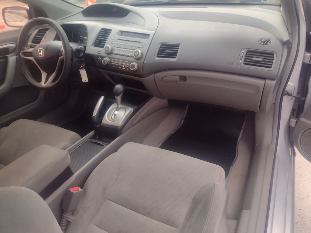 2010 Honda Civic Image 11