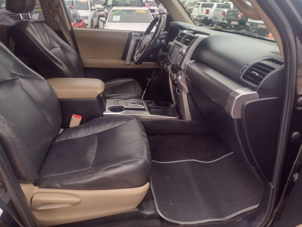 2014 Toyota 4Runner Image 17