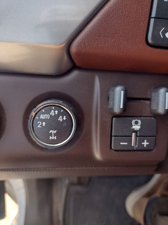 2015 Chevrolet Tahoe Image 11