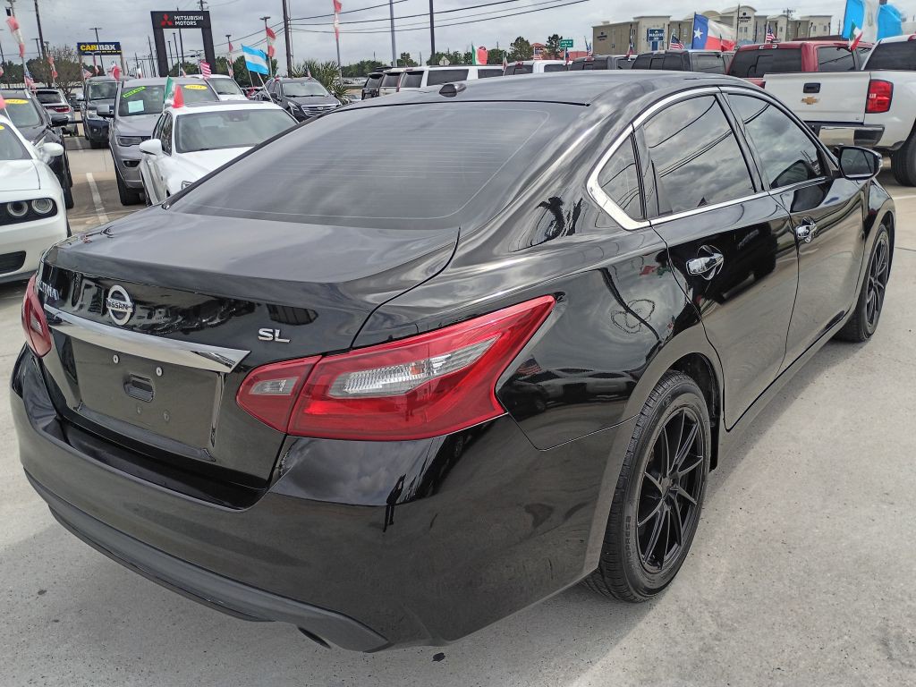 2018 Nissan Altima Image 7
