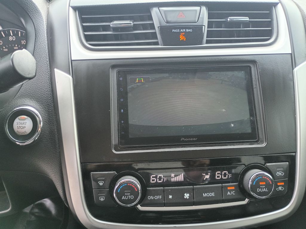 2018 Nissan Altima Image 14