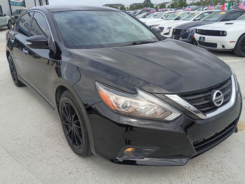 2018 Nissan Altima Image 1