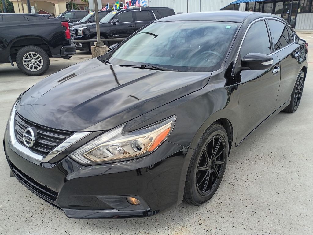 2018 Nissan Altima Image 3