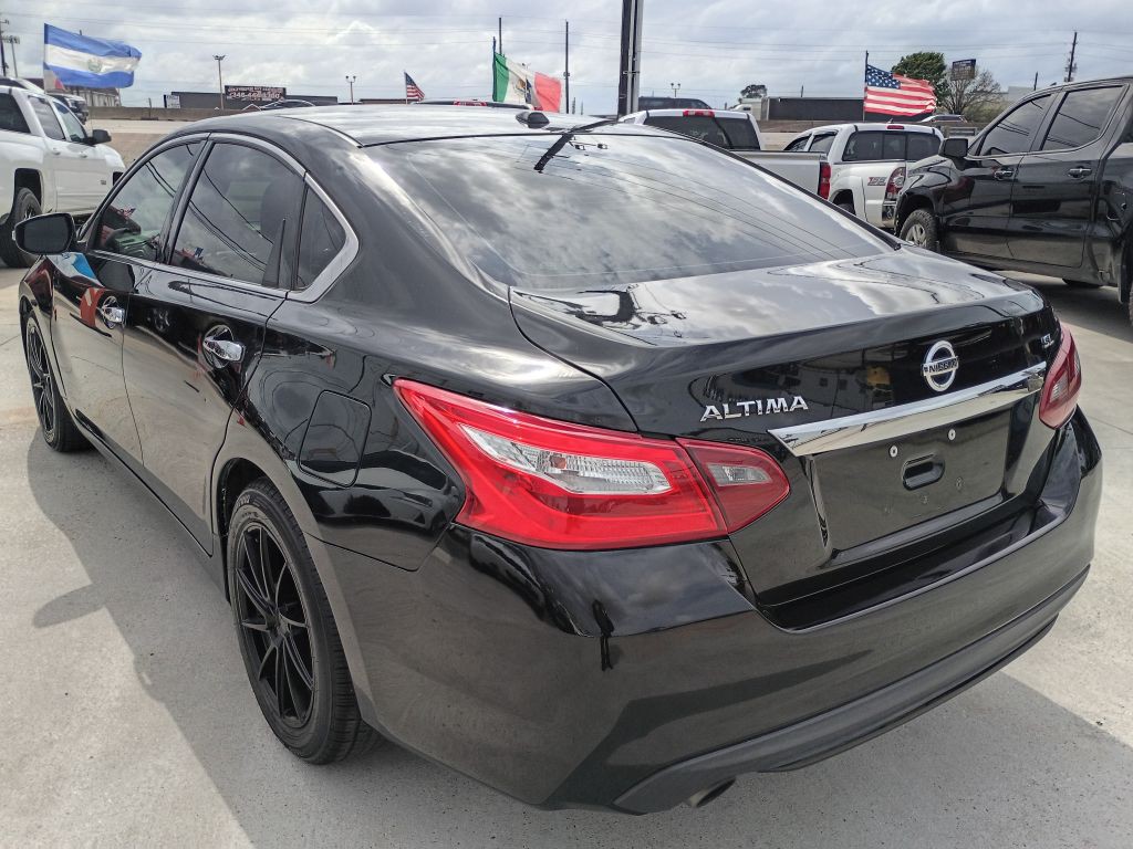 2018 Nissan Altima Image 5