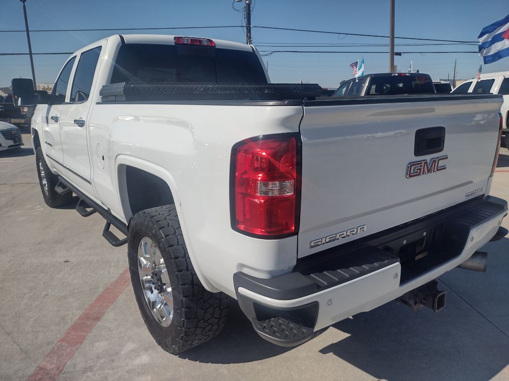 2017 GMC Sierra Image 3