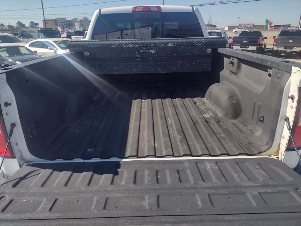 2017 GMC Sierra Image 9