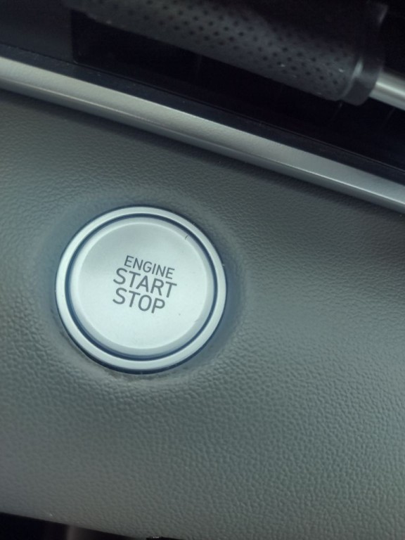 2023 Hyundai Elantra Image 10