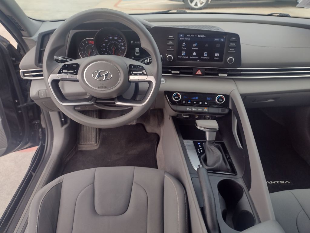 2023 Hyundai Elantra Image 14