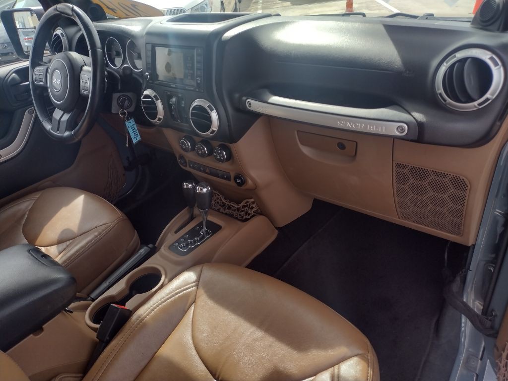 2014 Jeep Wrangler Unlimited Image 16