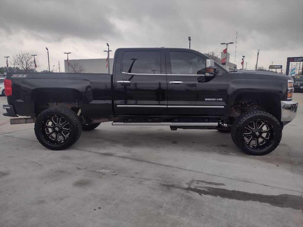 2017 Chevrolet Silverado 1500 Image 8
