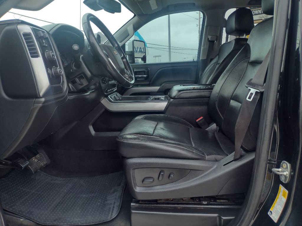 2017 Chevrolet Silverado 1500 Image 13