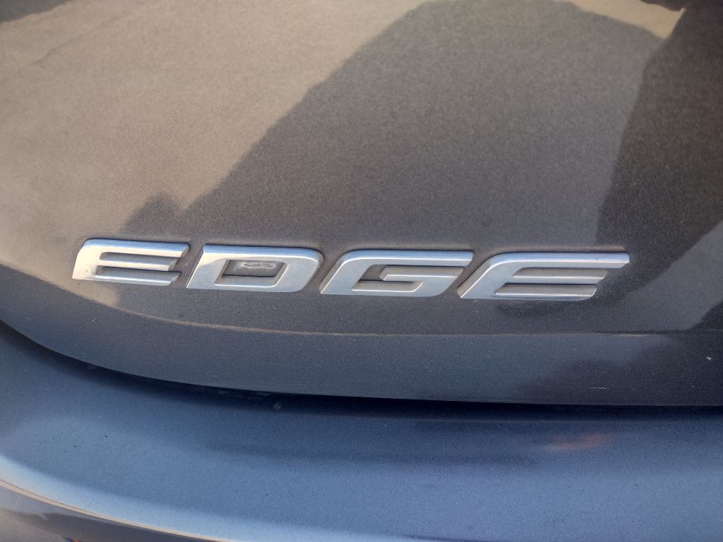 2018 Ford Edge Image 9