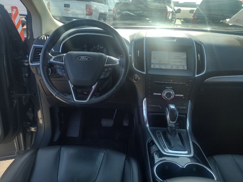 2018 Ford Edge Image 17