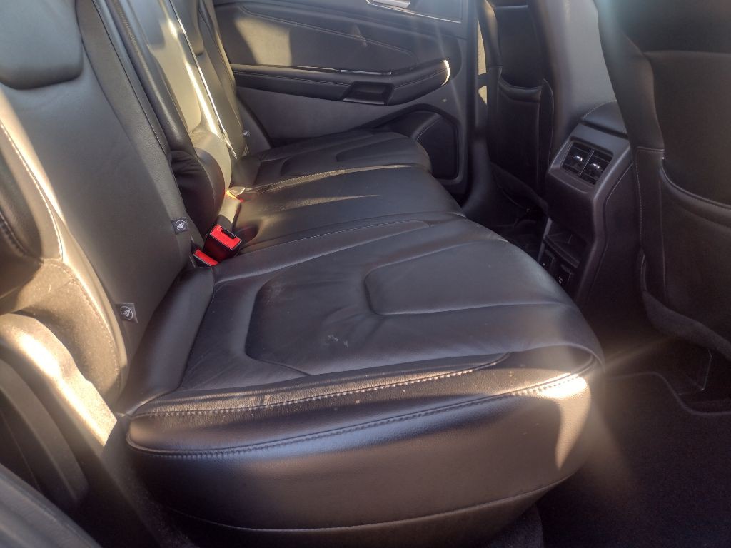 2018 Ford Edge Image 21